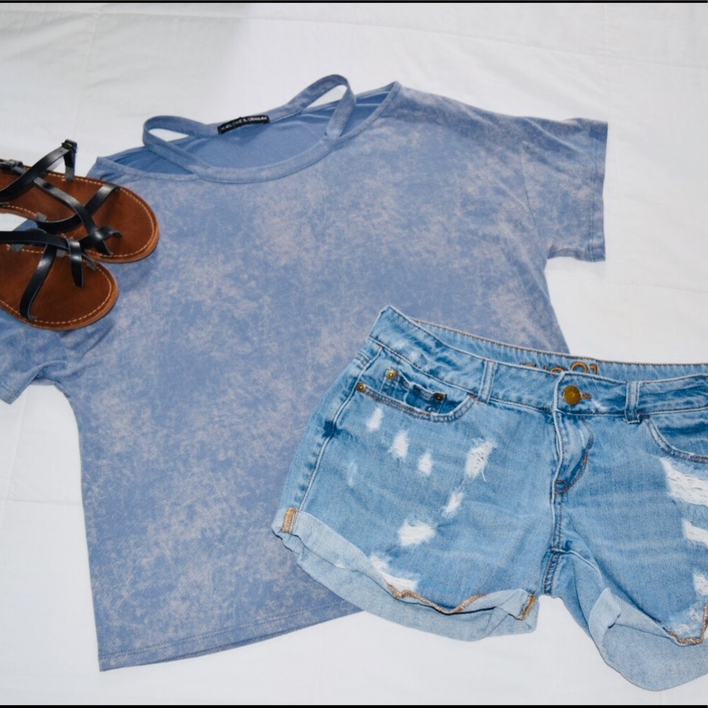 Harlow & Graham Blue t shirt
